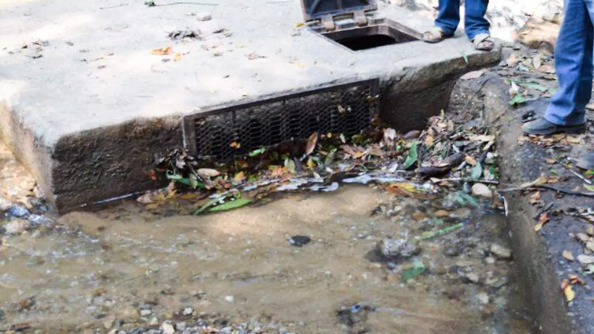 escaces de agua en municipios